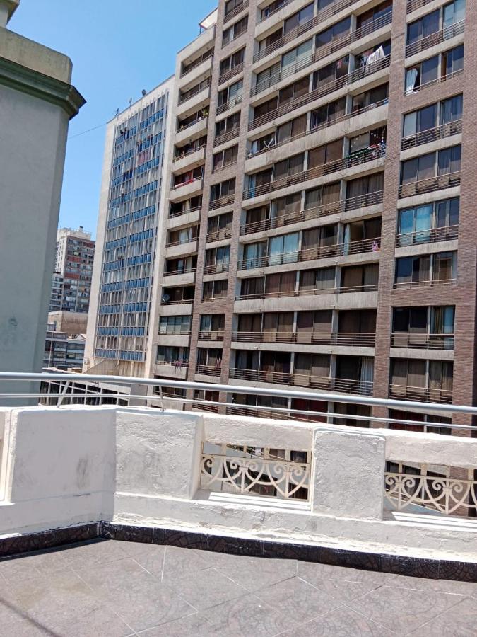 Hostal Mancora Monjitas 755 Ξενοδοχείο Σαντιάγκο Εξωτερικό φωτογραφία