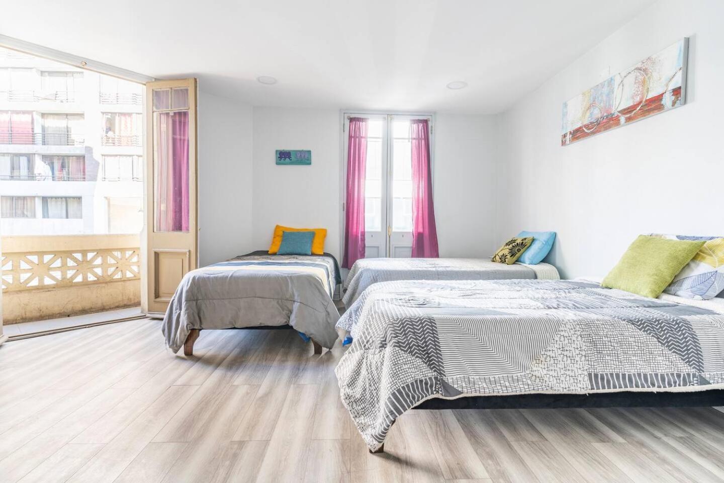 Hostal Mancora Monjitas 755 Ξενοδοχείο Σαντιάγκο Εξωτερικό φωτογραφία