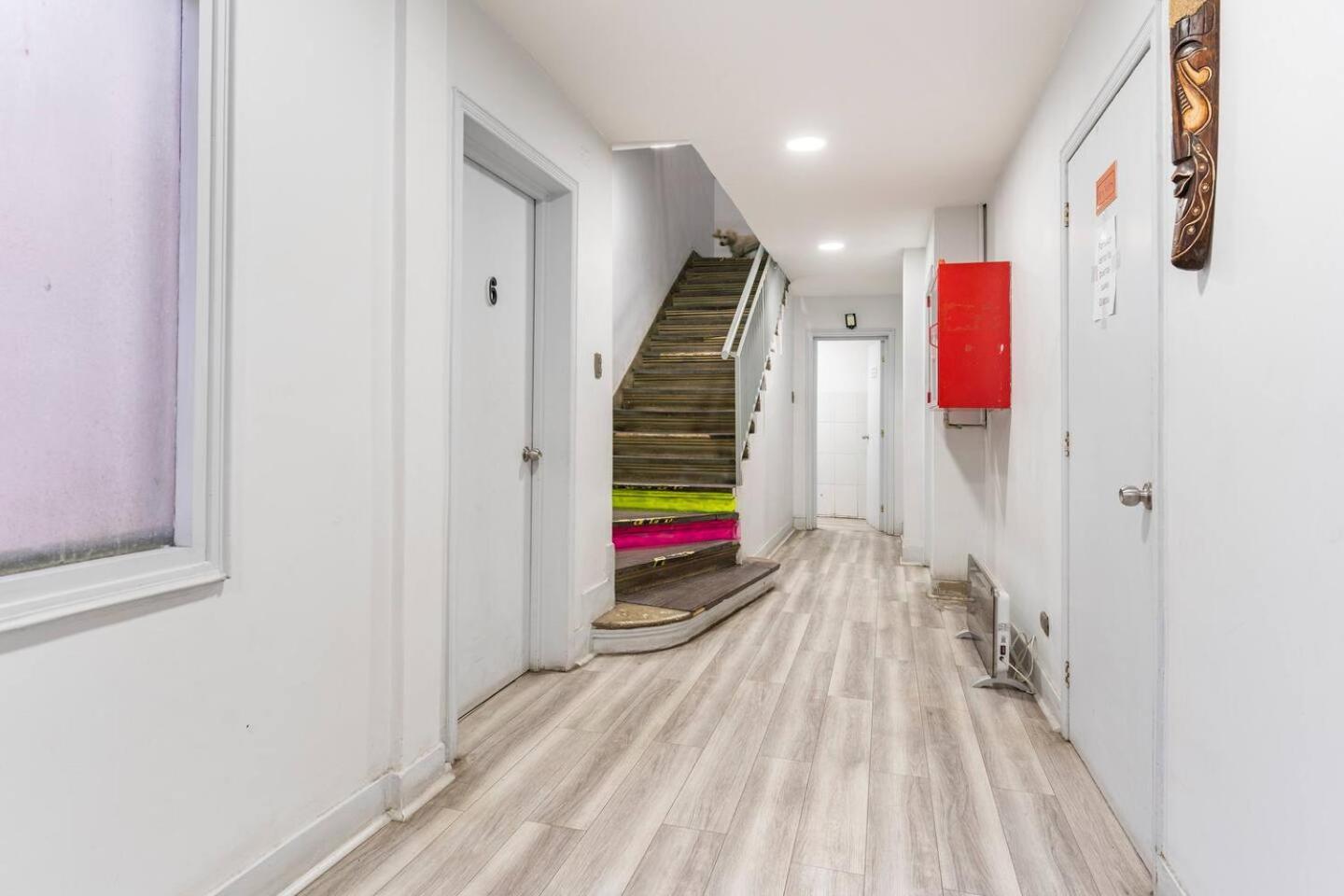 Hostal Mancora Monjitas 755 Ξενοδοχείο Σαντιάγκο Εξωτερικό φωτογραφία