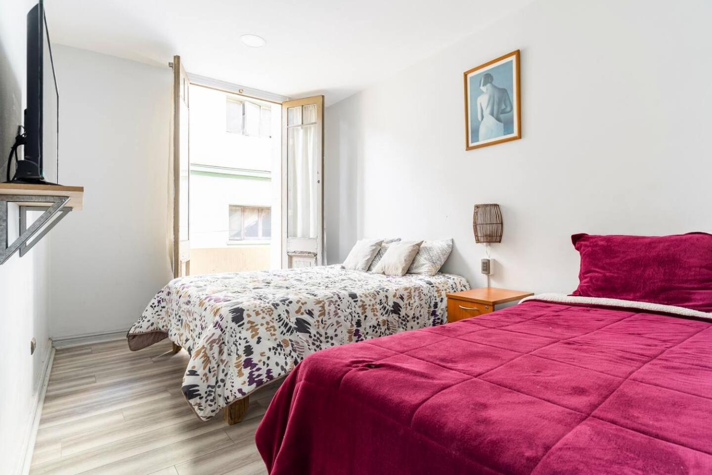 Hostal Mancora Monjitas 755 Ξενοδοχείο Σαντιάγκο Εξωτερικό φωτογραφία