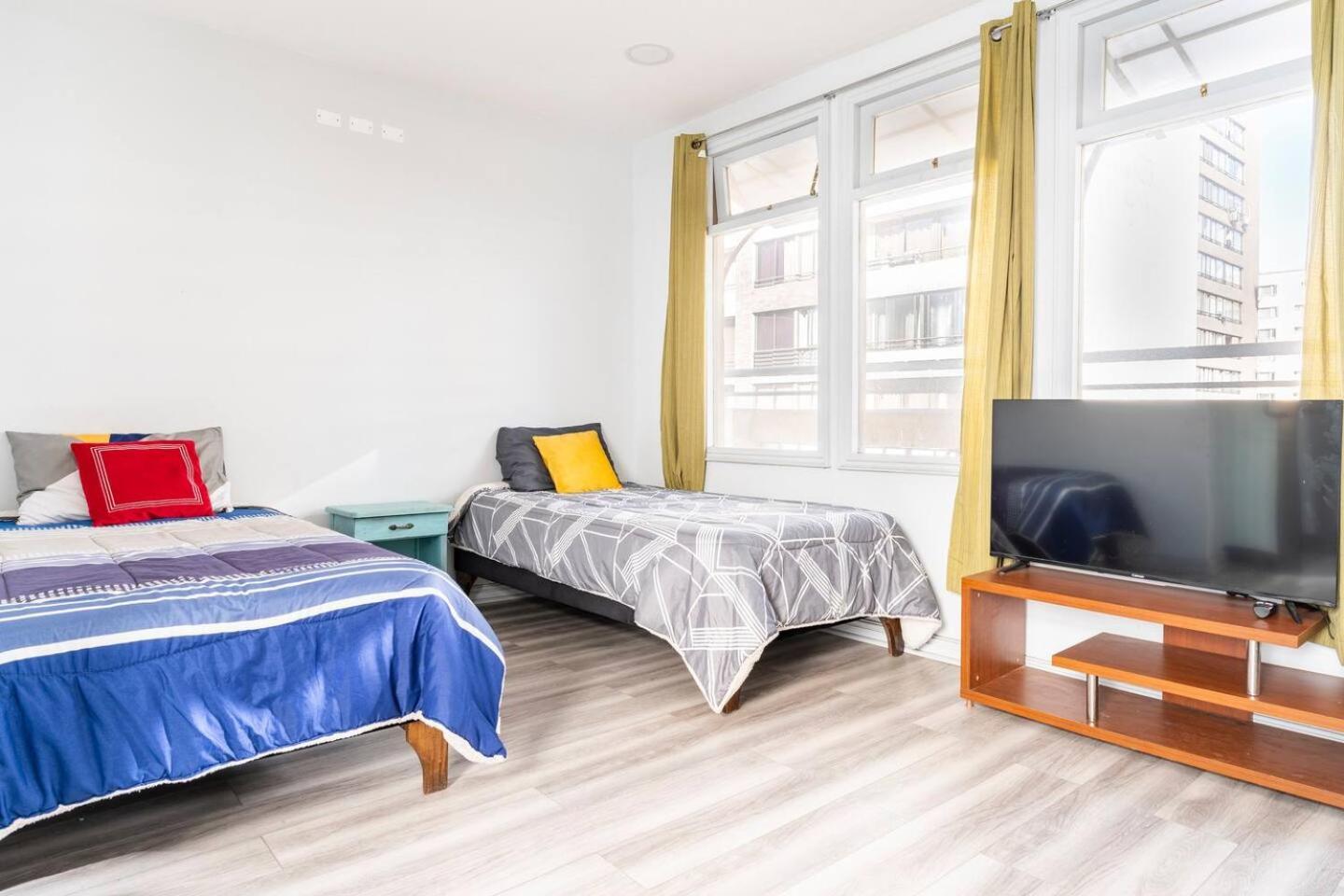 Hostal Mancora Monjitas 755 Ξενοδοχείο Σαντιάγκο Εξωτερικό φωτογραφία